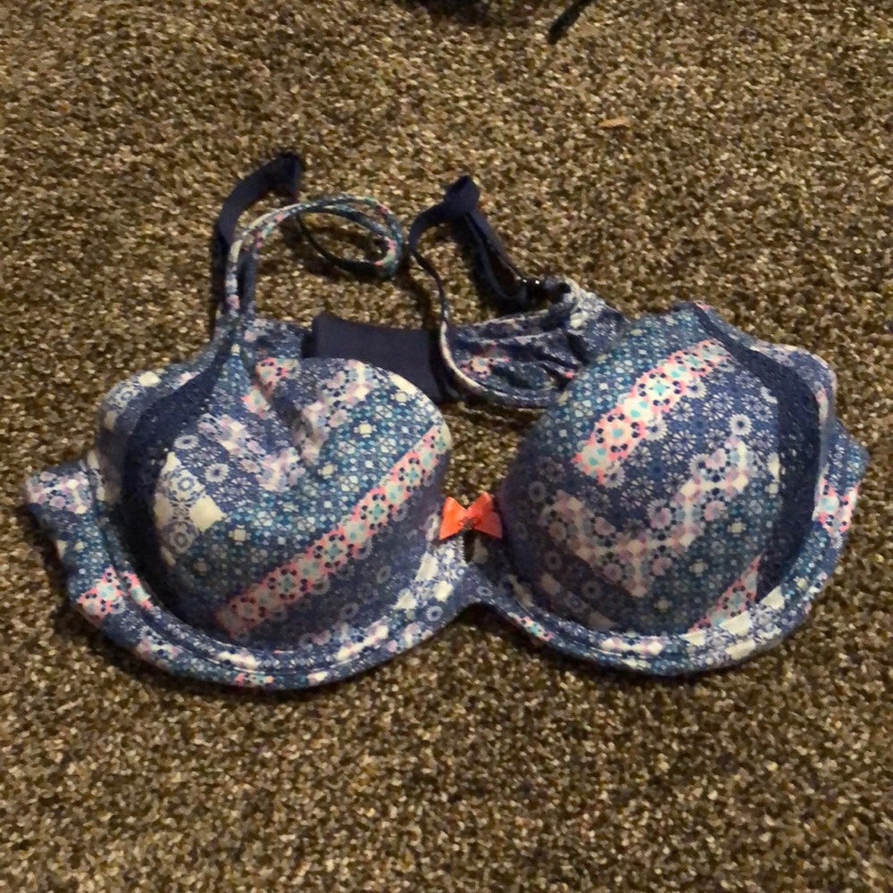 VS Bra